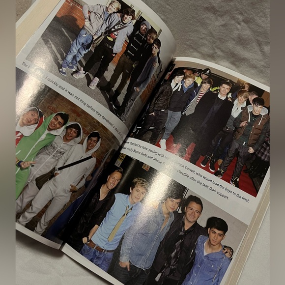Bundle of 4 One Direction books! - Picture 15 of 16